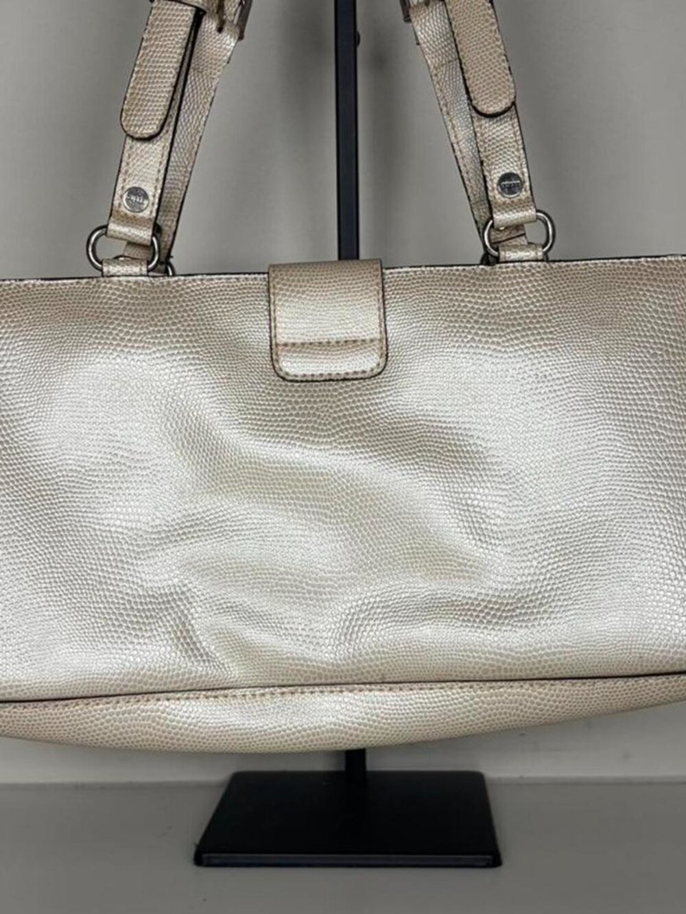 2000s Leather Buckle Closure Shoulder Bag - Picture 5 of 8